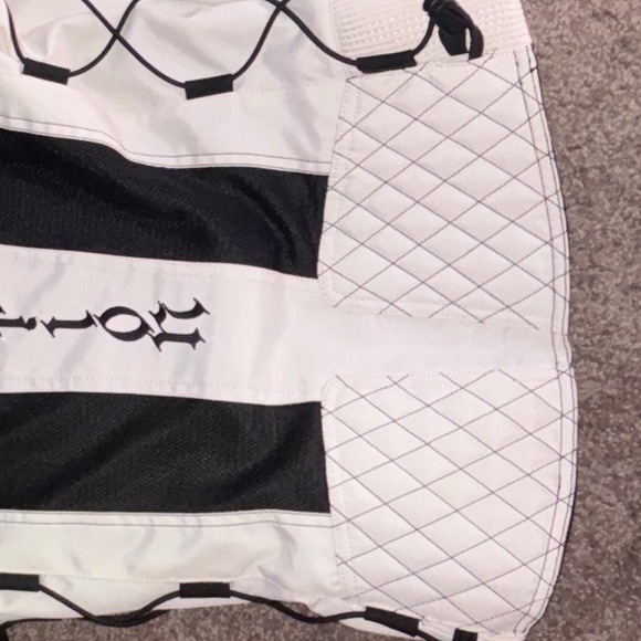 Women’s Scorpion EXO Skeletal motorcycle jacket. Size medium - Picture 9 of 10